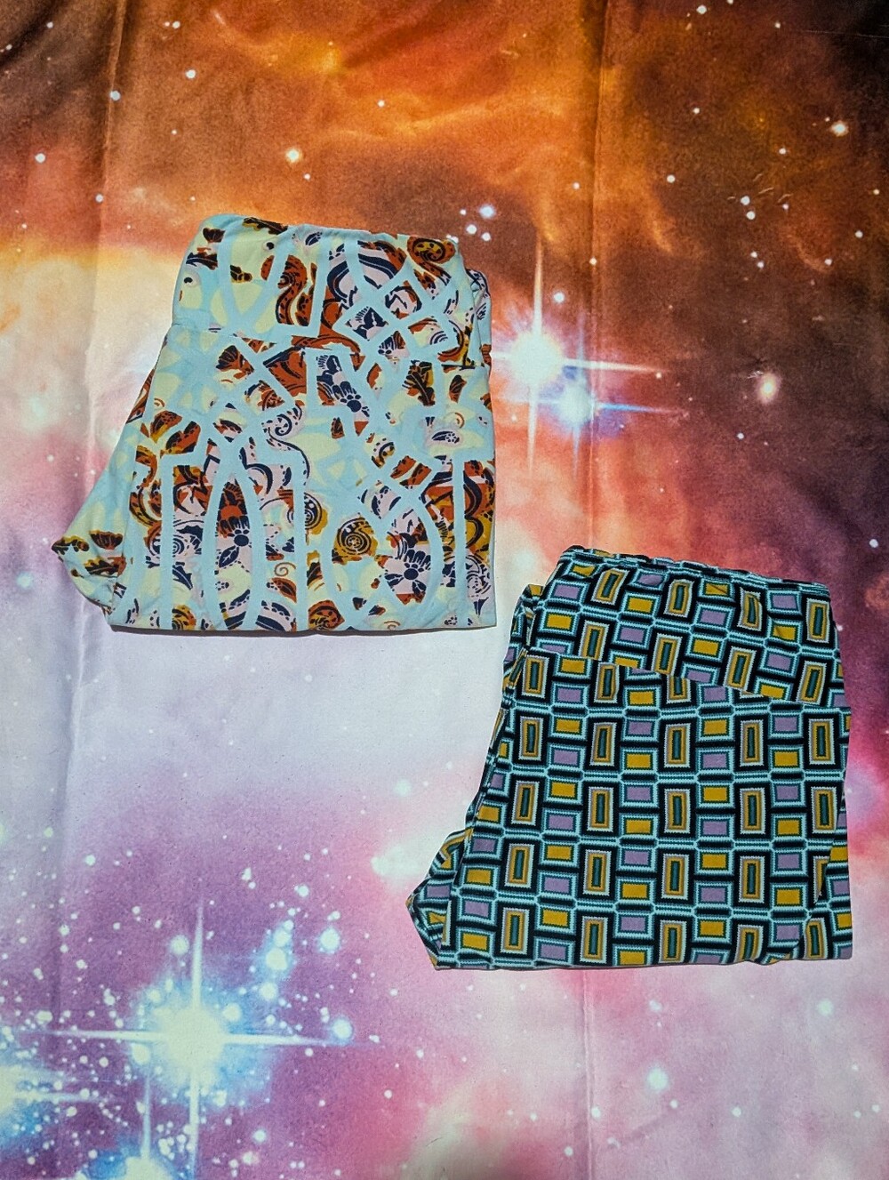 Two Pairs Of Lularoe Leggings